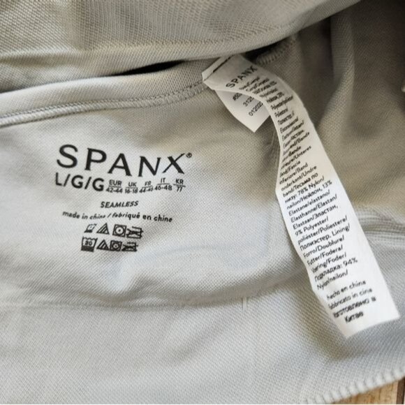 Spanx Seamless Sculpt Sports Bra Size Large Spacedye Cloudy Grey NWT - Picture 6 of 10